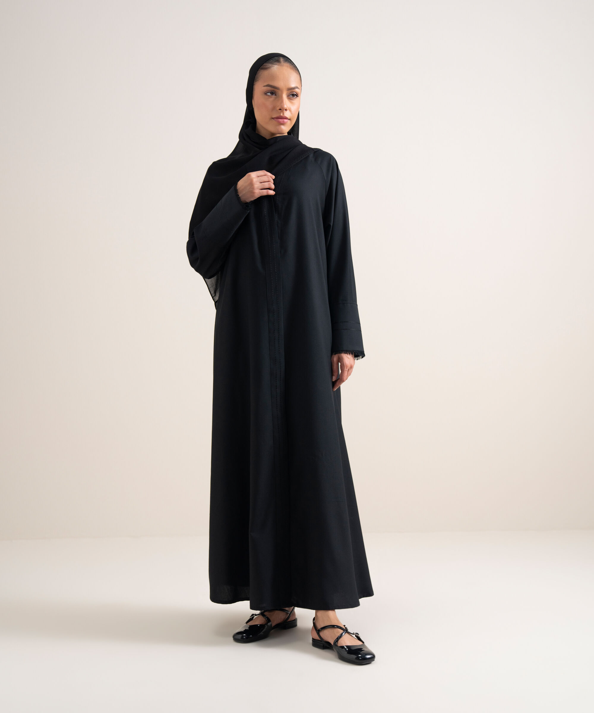 Button Through Raglan Abaya