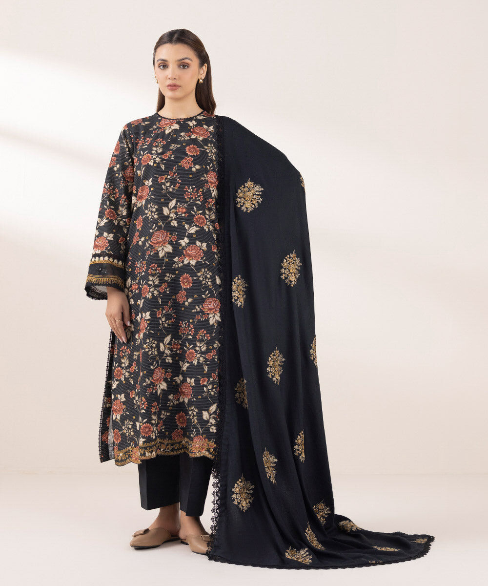 Woman - Black Embroidered Blended Shawl