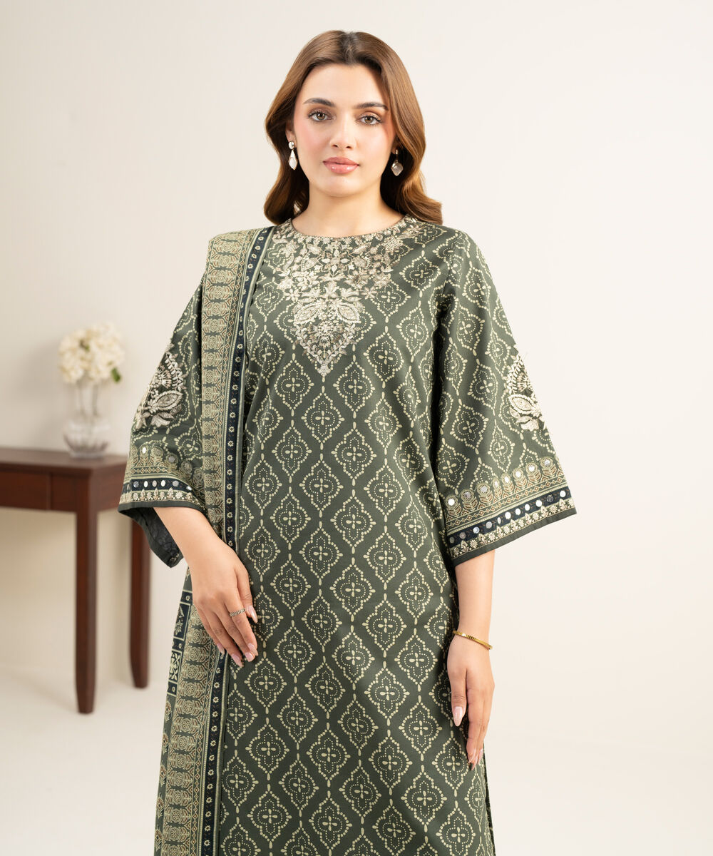 Women's Unstitched Lawn Embroidered Green 3 Piece Suit