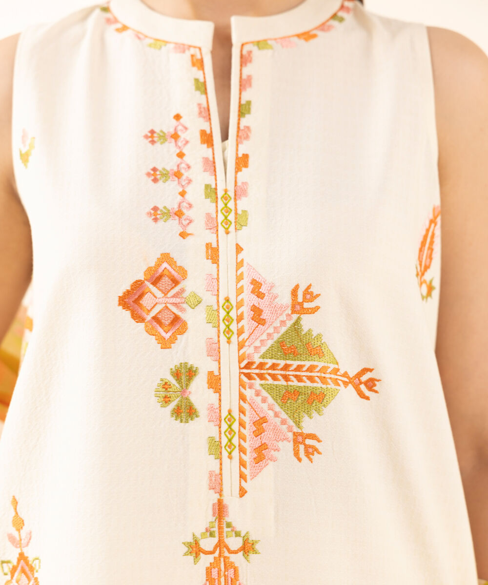 Women's Unstitched Dobby Embroidered Off White 3 Piece Suit