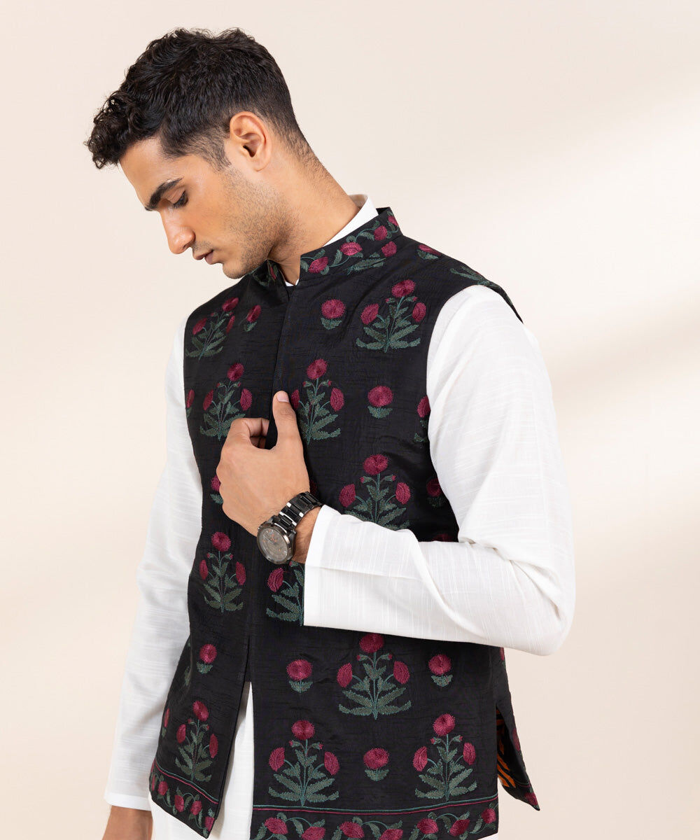Man - Black Embroidered Raw Silk Waistcoat