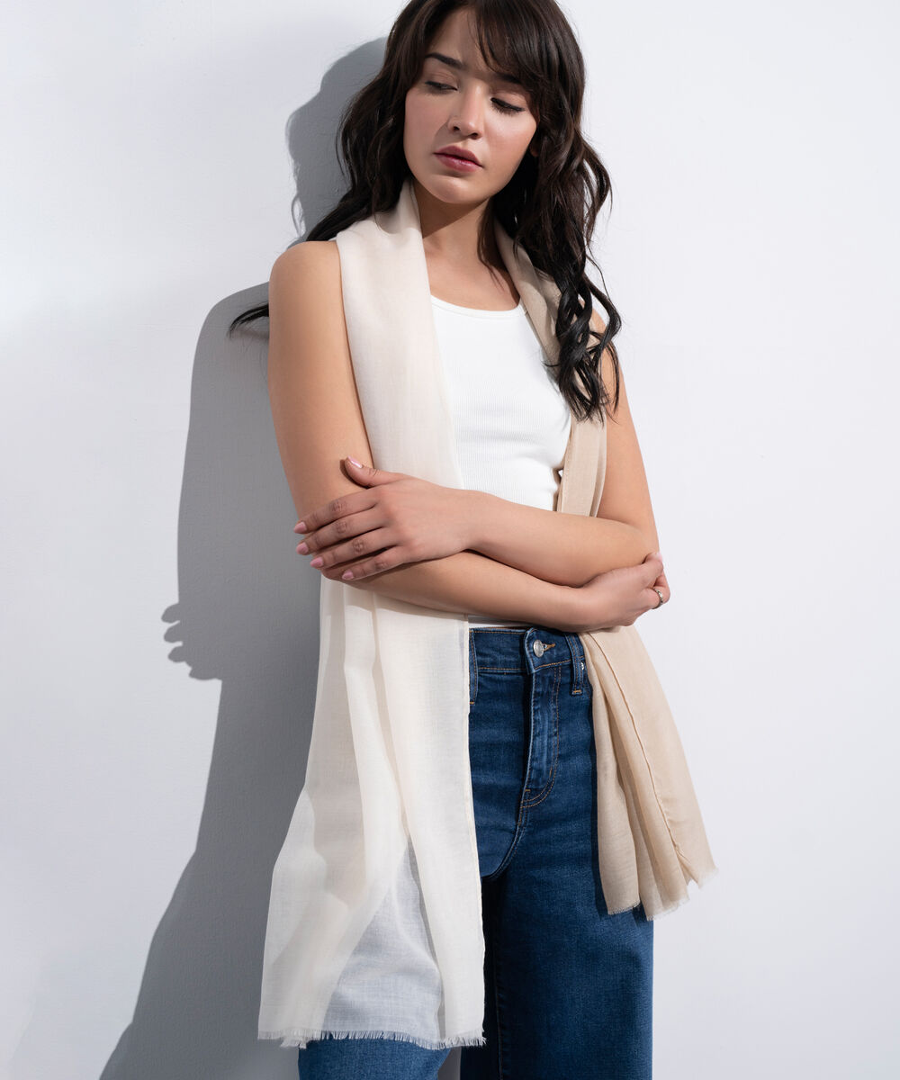 Women's Western Off White & Beige Print Rectangular Scarf