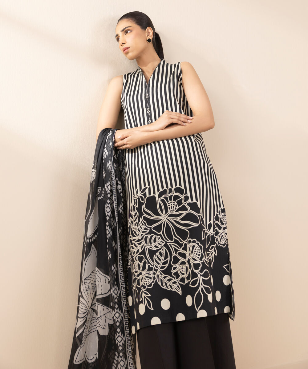 Women's Unstitched Lawn Printed Black 3 Piece Suit