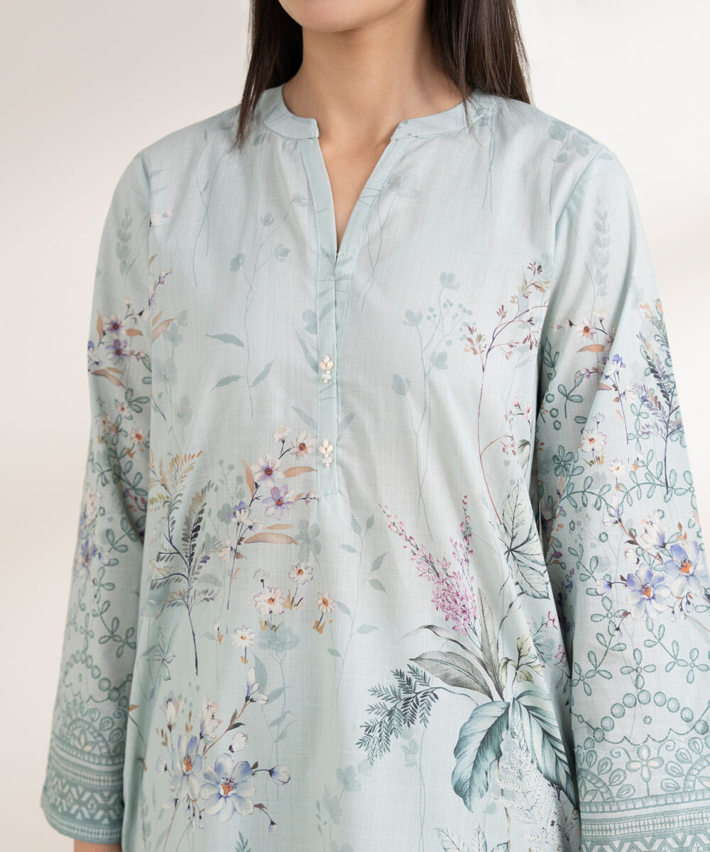 Women's RTW Cross Hatch Embroidered Light Blue 3 Piece Suit