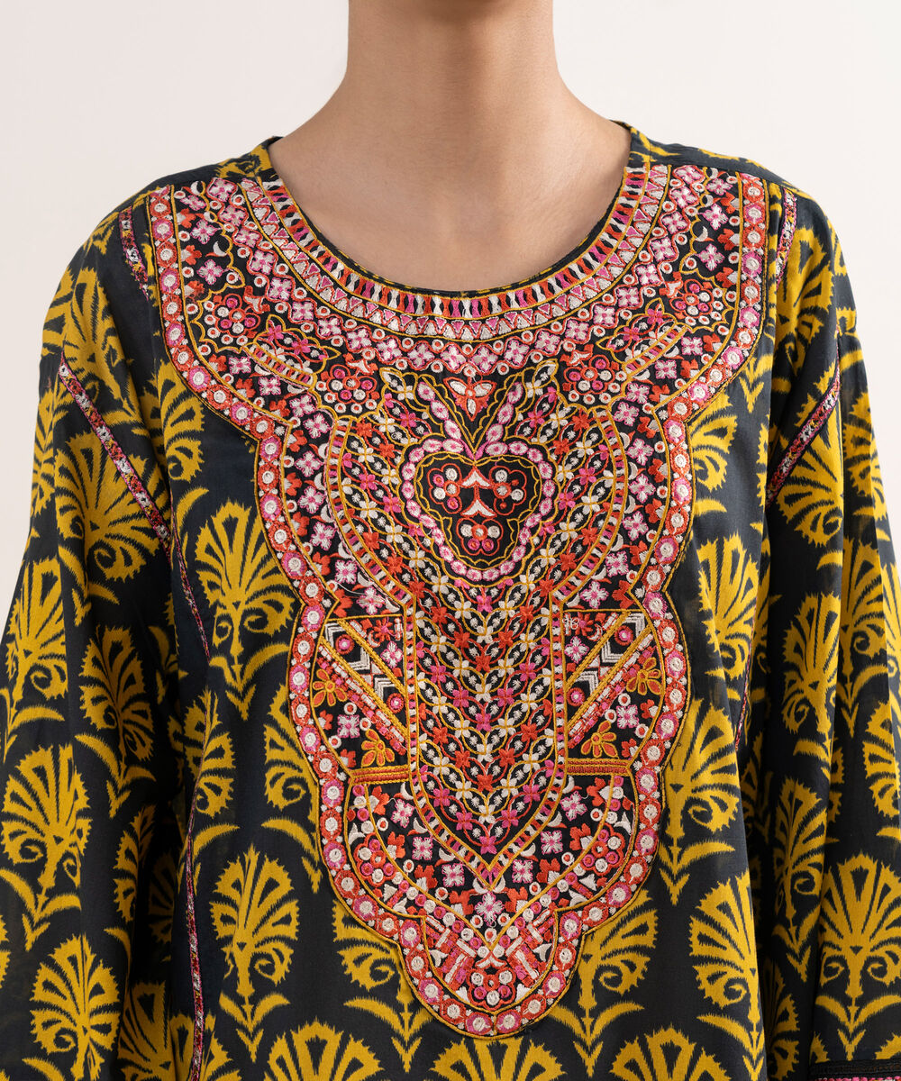 Women's RTW Lawn Black Embroidered 3 Piece Suit