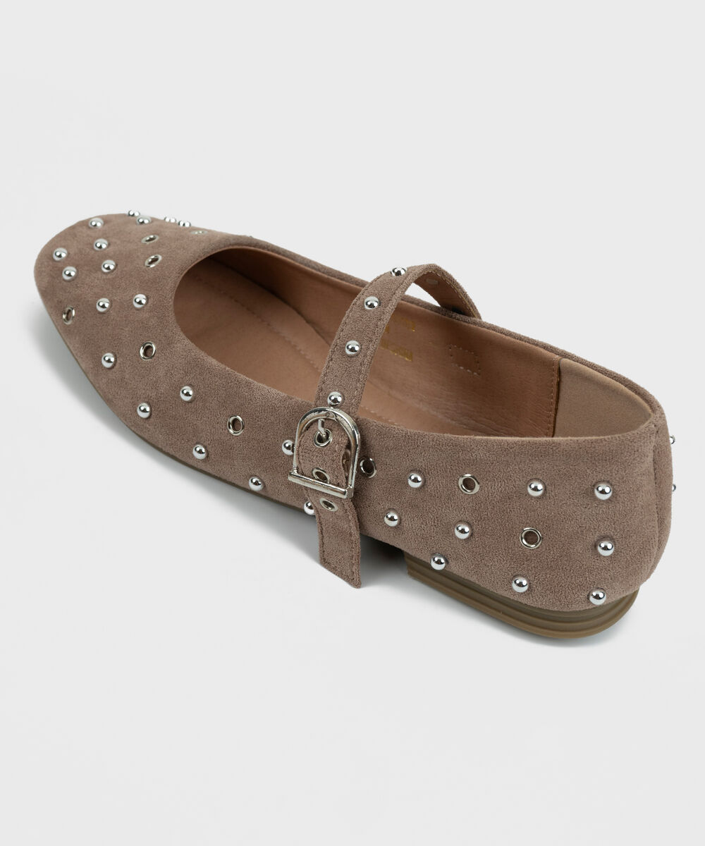 Women's Beige Pumps