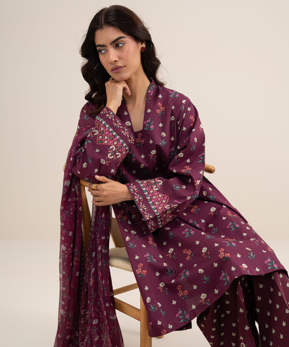 Women's Unstitched Lawn Printed Maroon 3 Piece Suit
