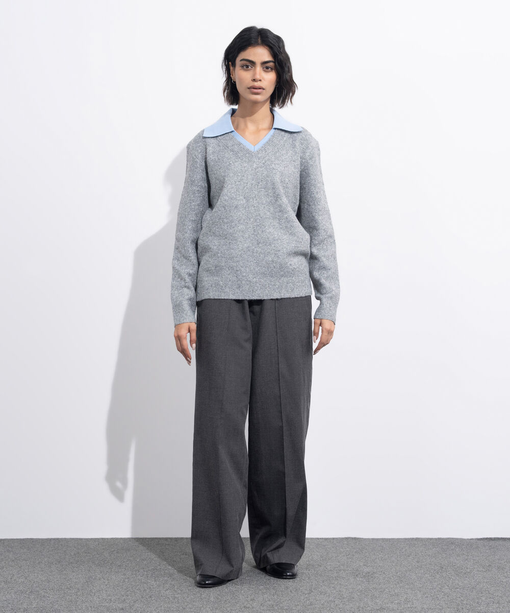 Women's Western Wear Grey Contrast Collar Knit Sweater