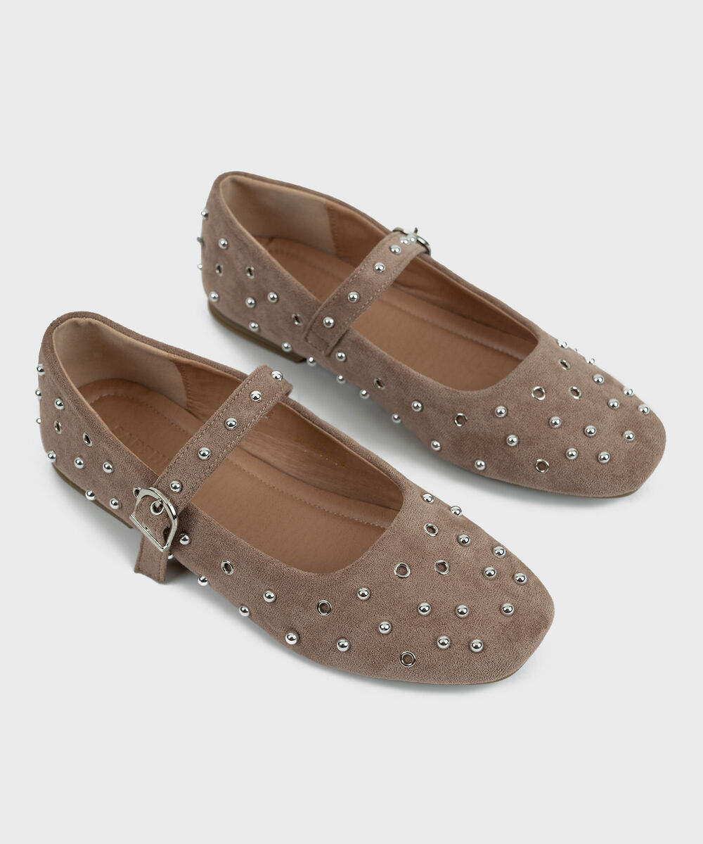 Women's Beige Pumps