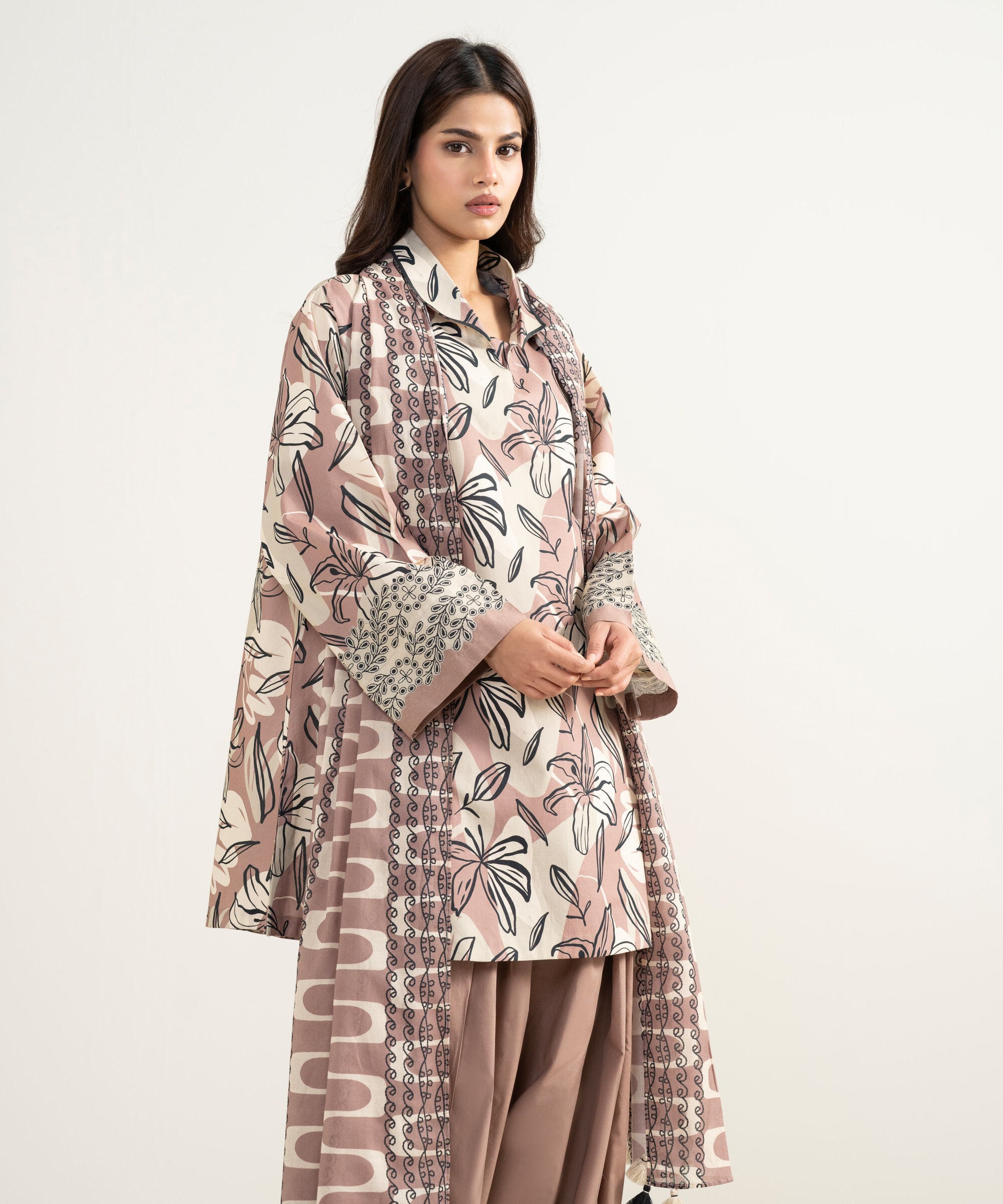 Unstitched 3 Pc Lawn PDDS26V339TS