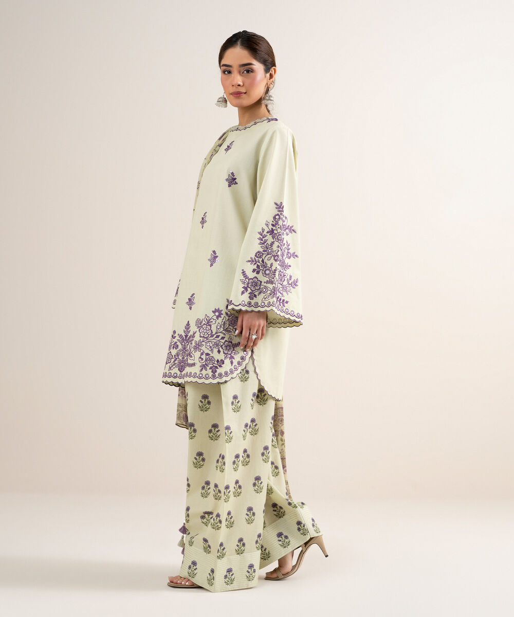 Women's Unstitched Textured Lawn Embroidered Off White 3 Piece Suit