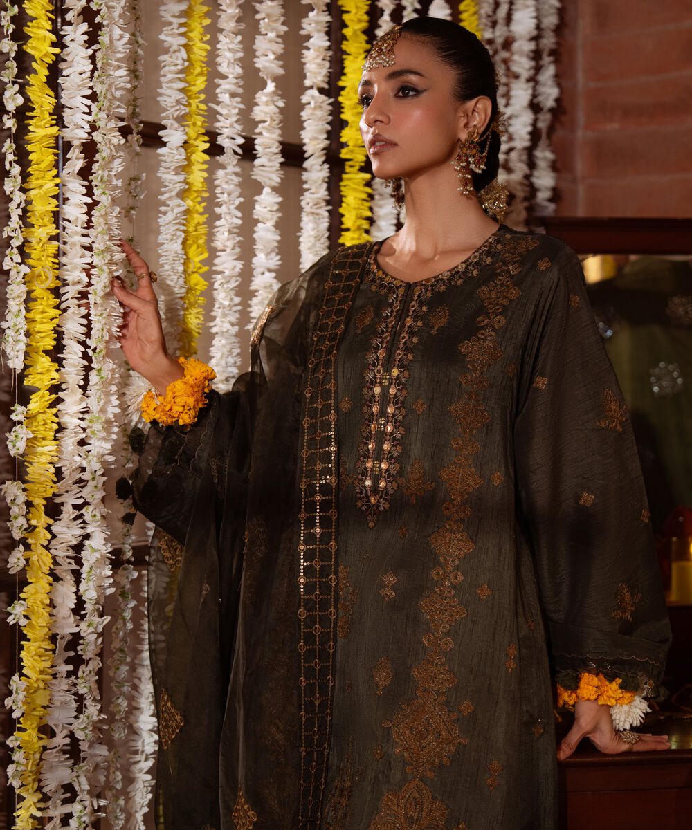 Women's Unstitched Raw Silk Embroidered Green 3 Piece Suit