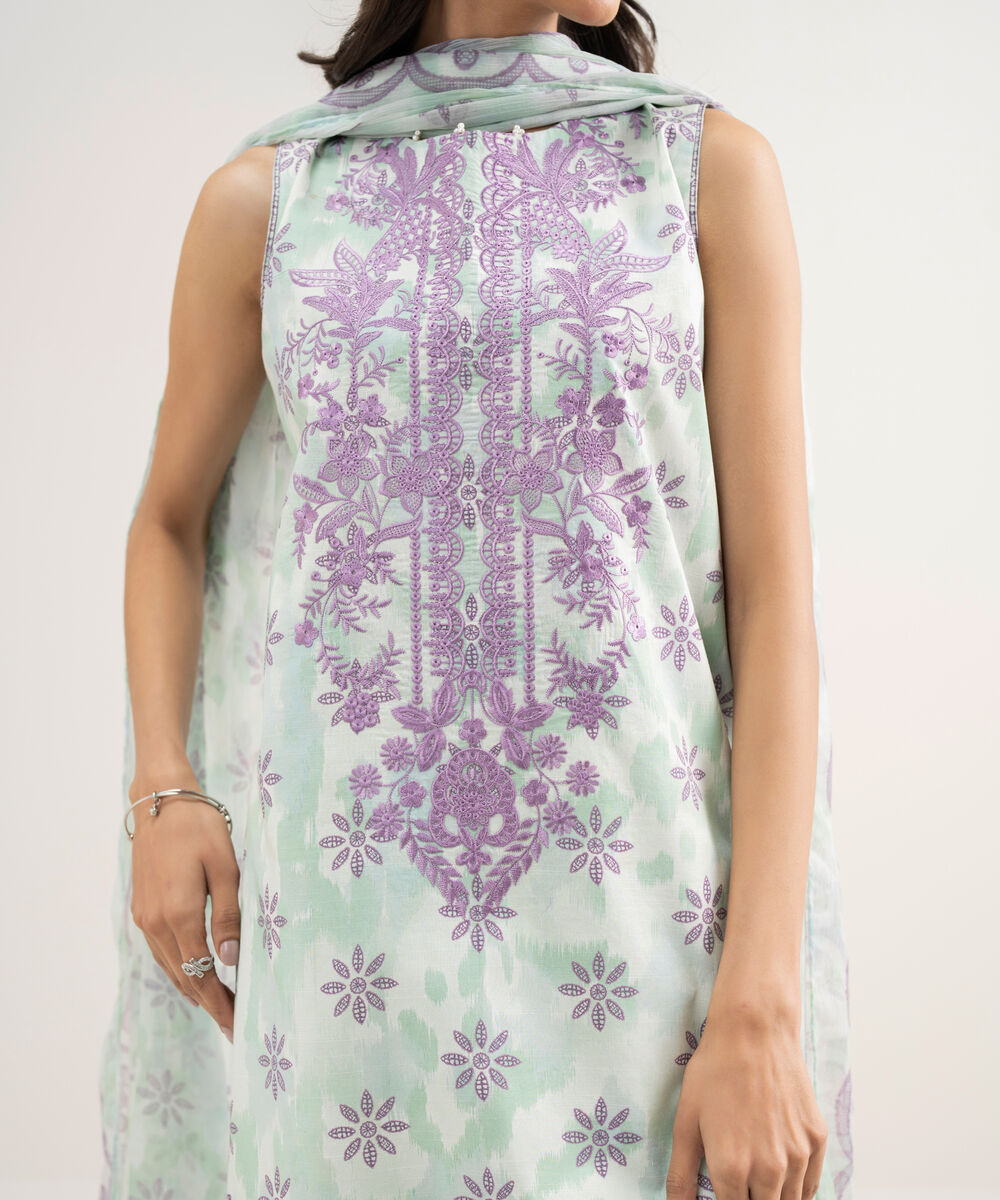 Women's Unstitched Lawn Embroidered Green 3 Piece Suit