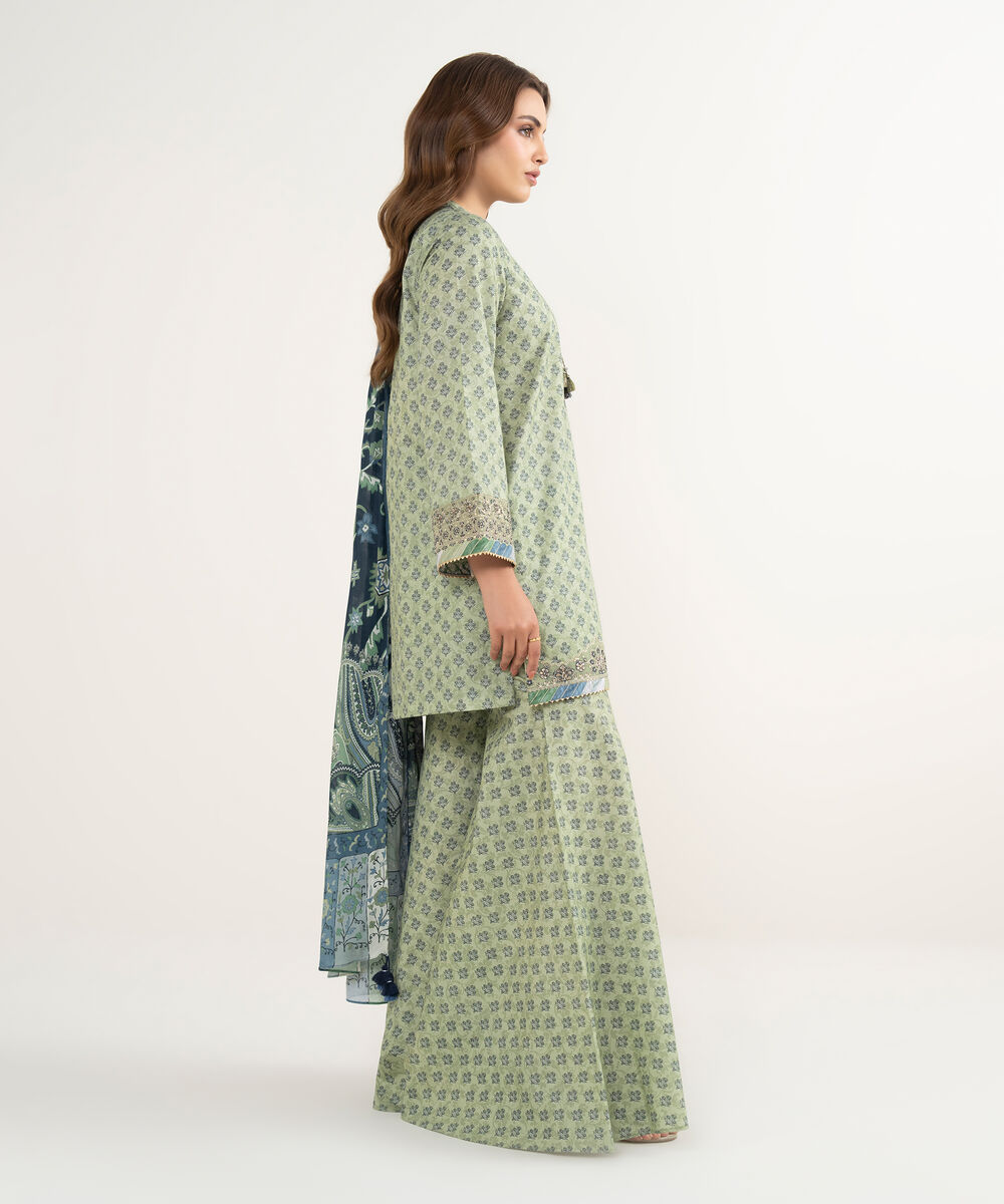 Women's Unstitched Lawn Embroidered Green 3 Piece Suit