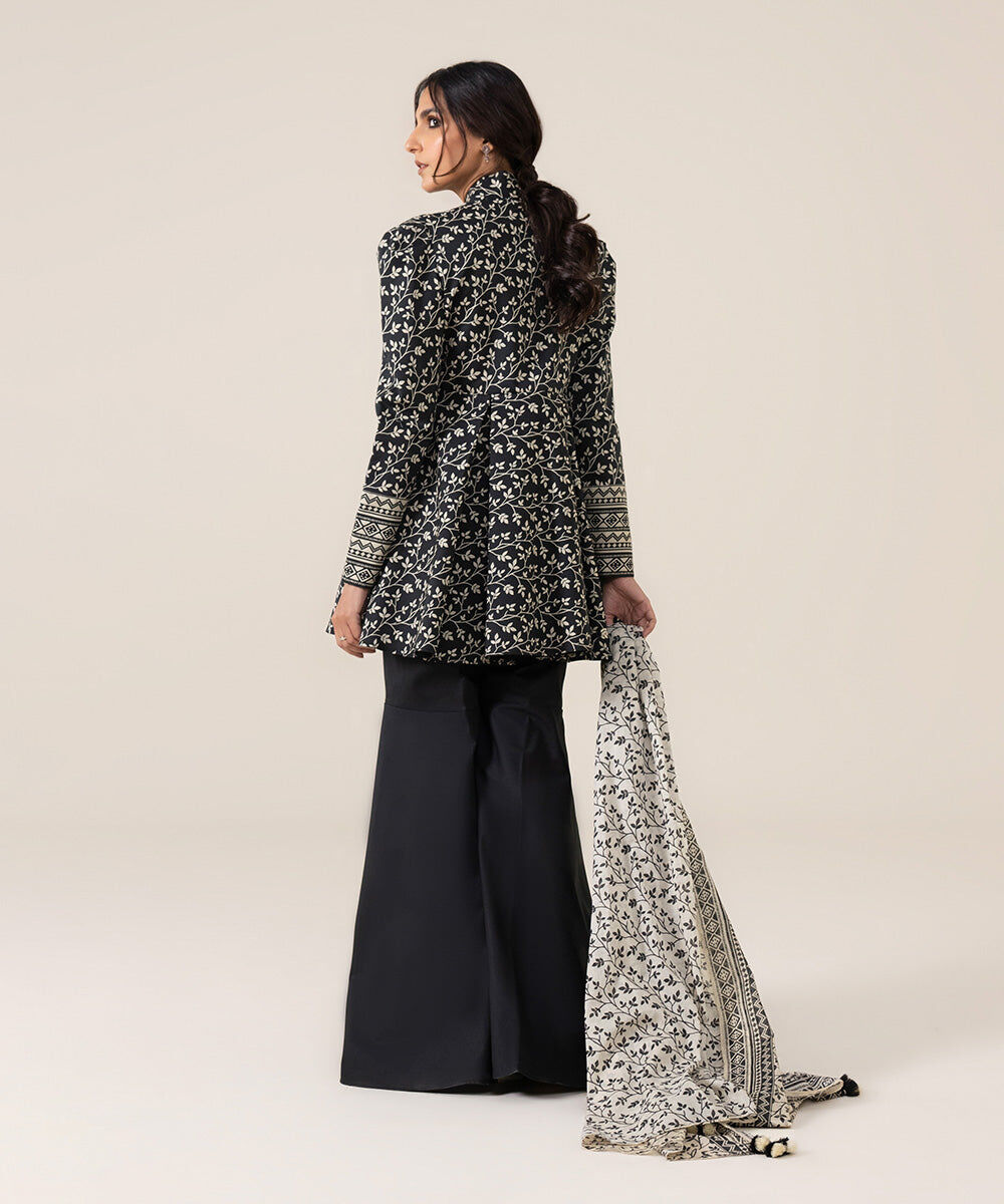 Unstitched Women's Printed Lawn Monochrome 3 Piece Suit