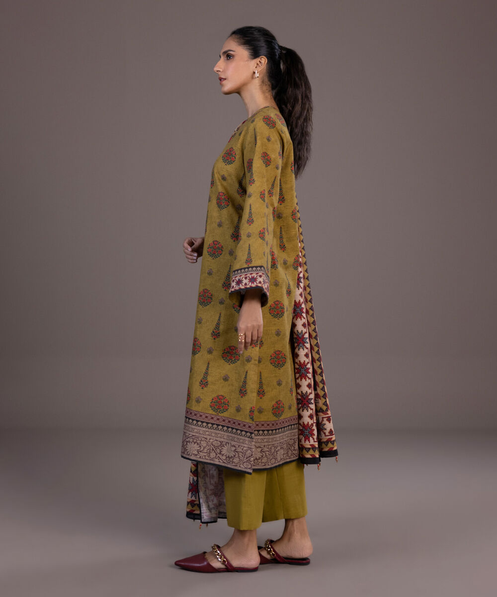 3 Piece - Printed Khaddar Suit