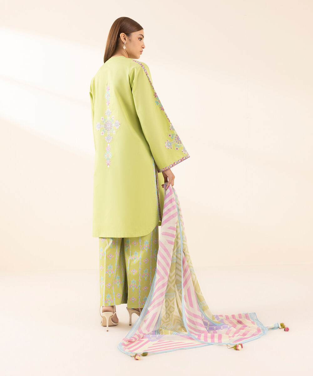 Women's Unstitched Lawn Embroidered Green 3 Piece Suit
