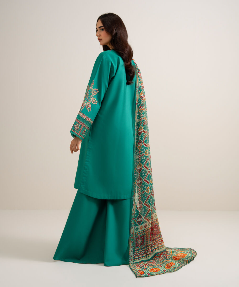 Women's Unstitched Lawn Embroidered Emerald 3 Piece Suit