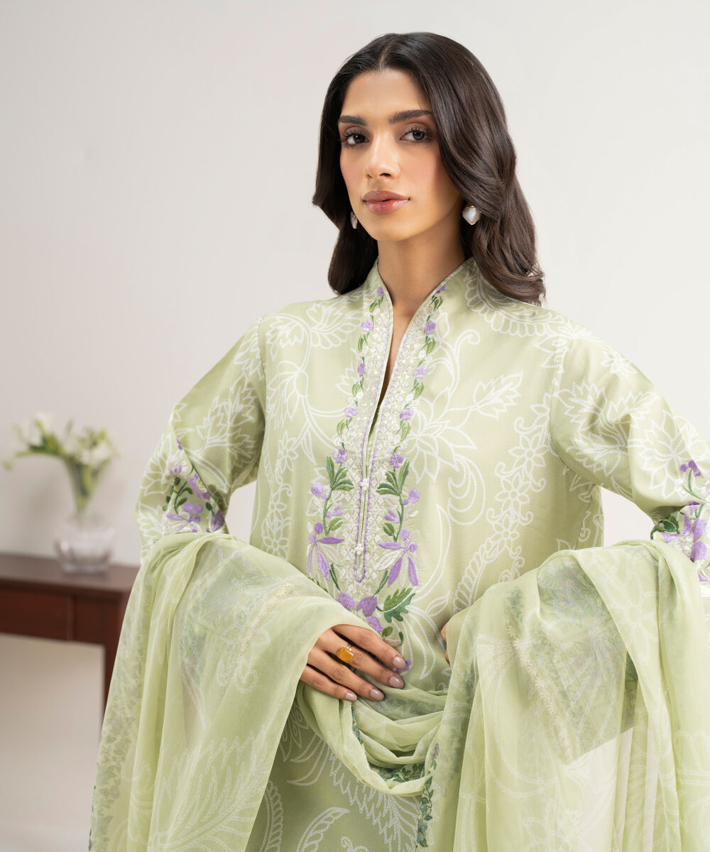 Women's Unstitched Lawn Embroidered Green 3 Piece Suit