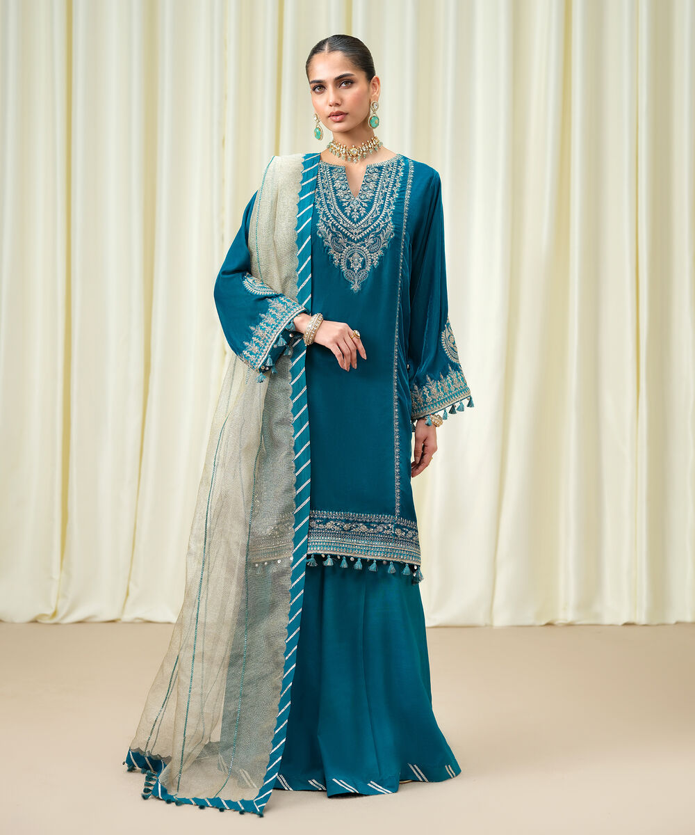 Women's Unstitched Velvet Embroidered Green 3 Piece Suit