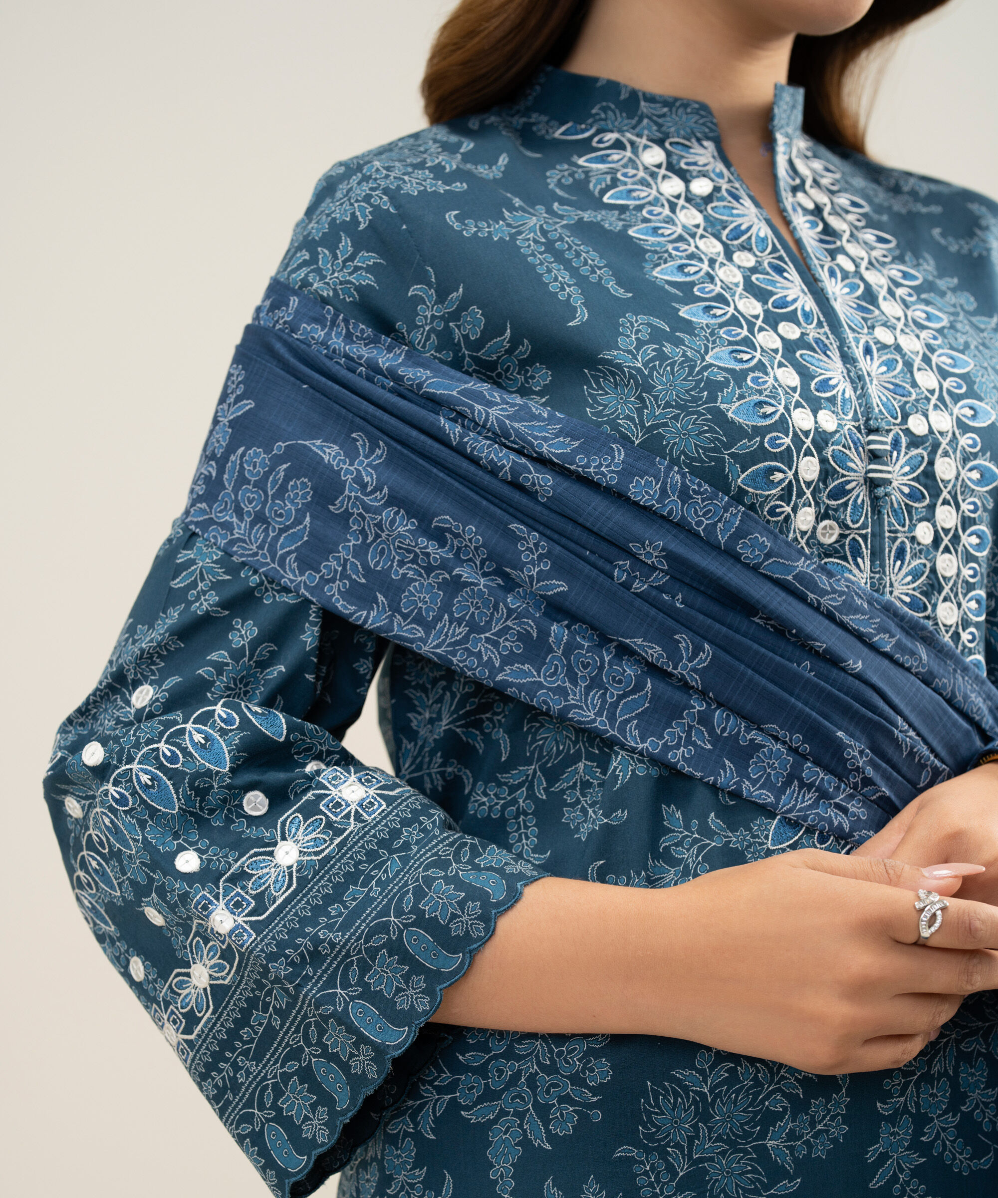 Unstitched 3 PC U3PESGS26V36 i Sapphire PK