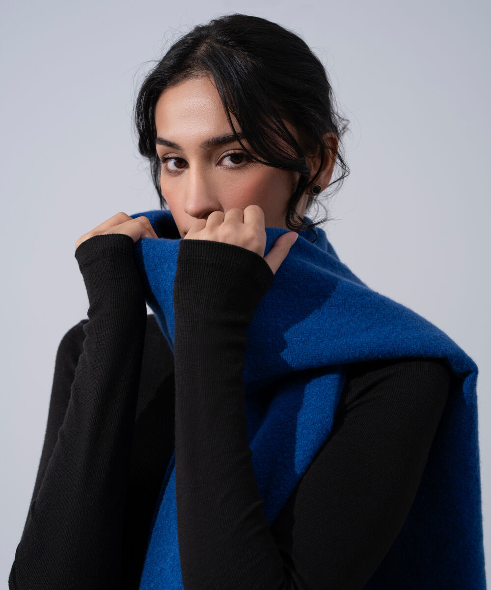 Women's Western Wear Blue Polyester Solid Woolen Scarf