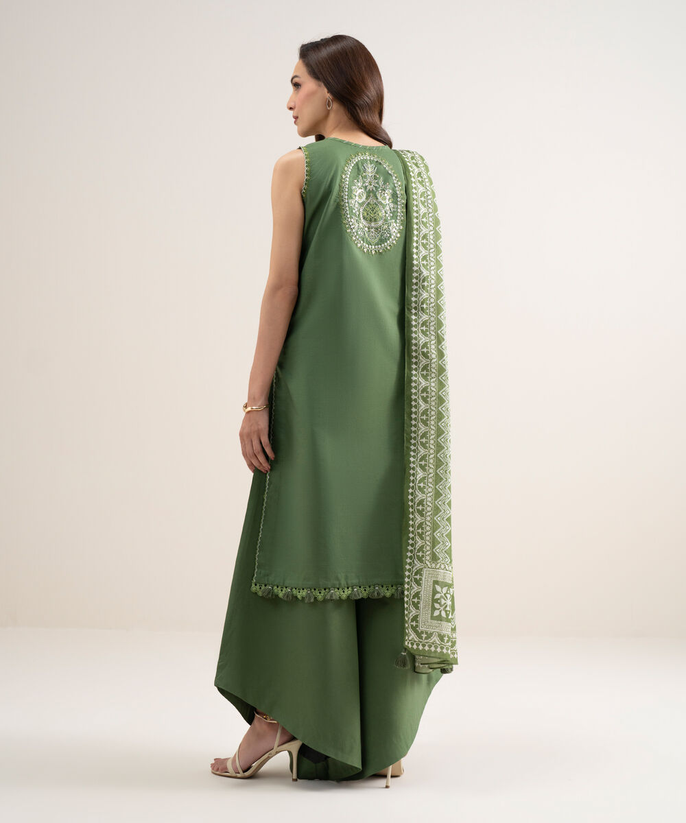 Women's Unstitched Lawn Embroidered Green 3 Piece Suit