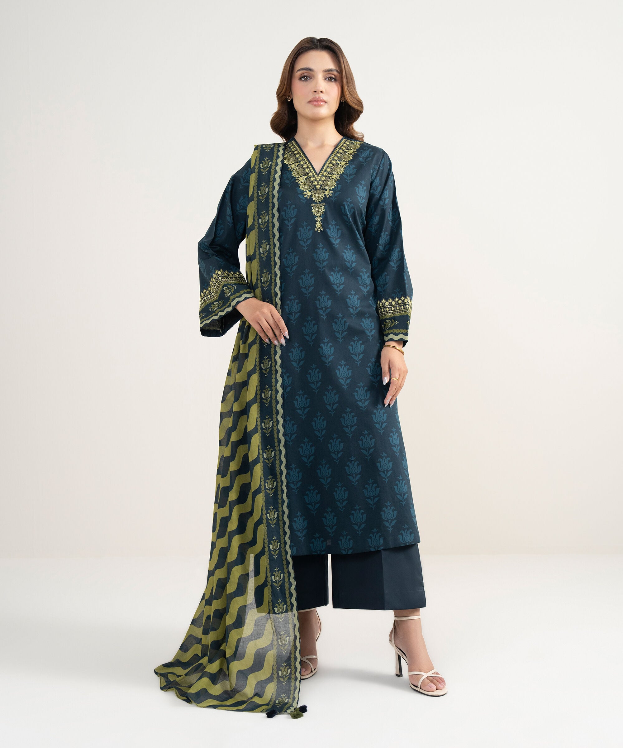 Unstitched 3 Pc Lawn EDDS26V311TS