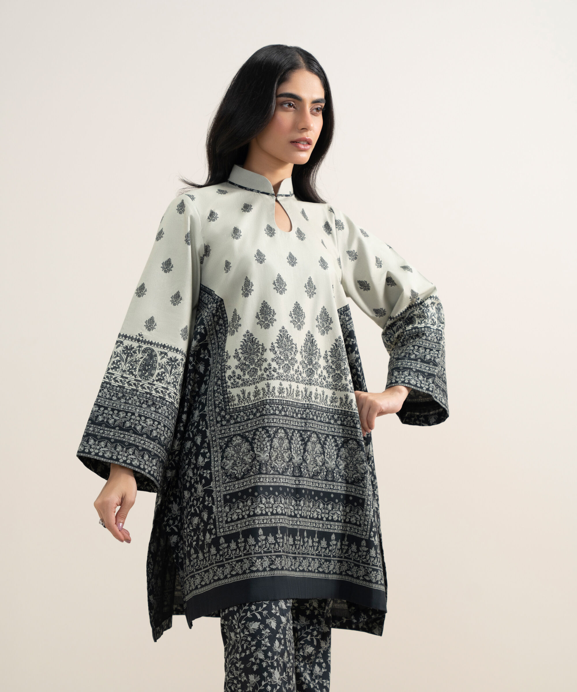 Unstitched 2 PC 0U1SDDS26V54