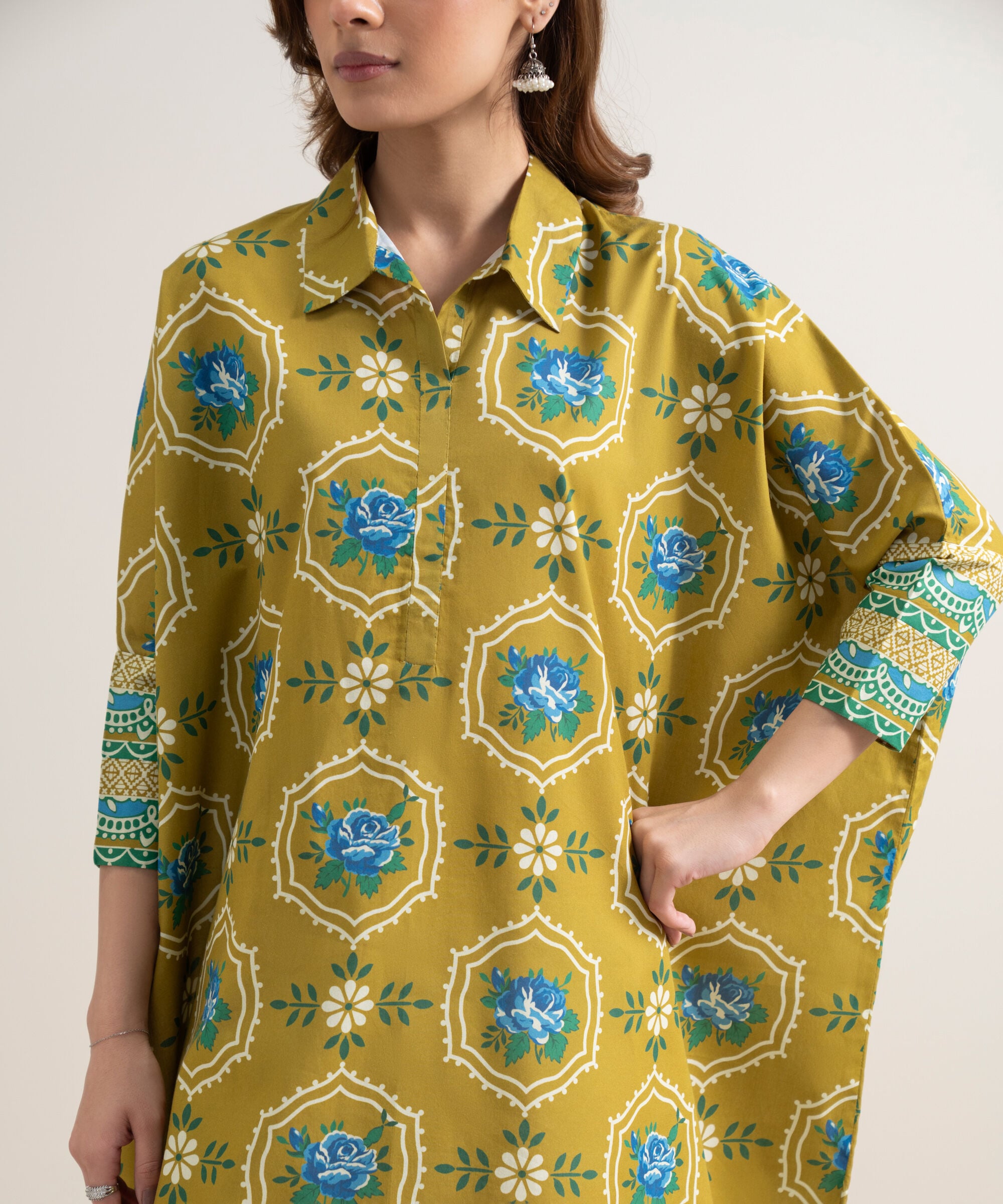 Unstitched 2 PC U2DDDS26V315