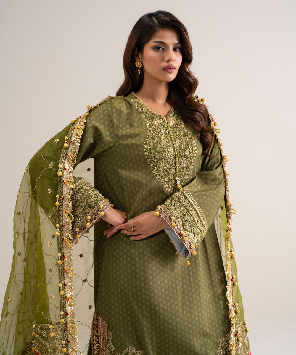 Women's Unstitched Printed Blended Grip Silk Green 3 Piece Suit
