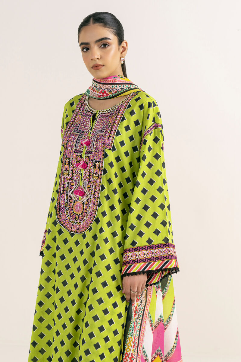 3 Piece - Embroidered Lawn Suit