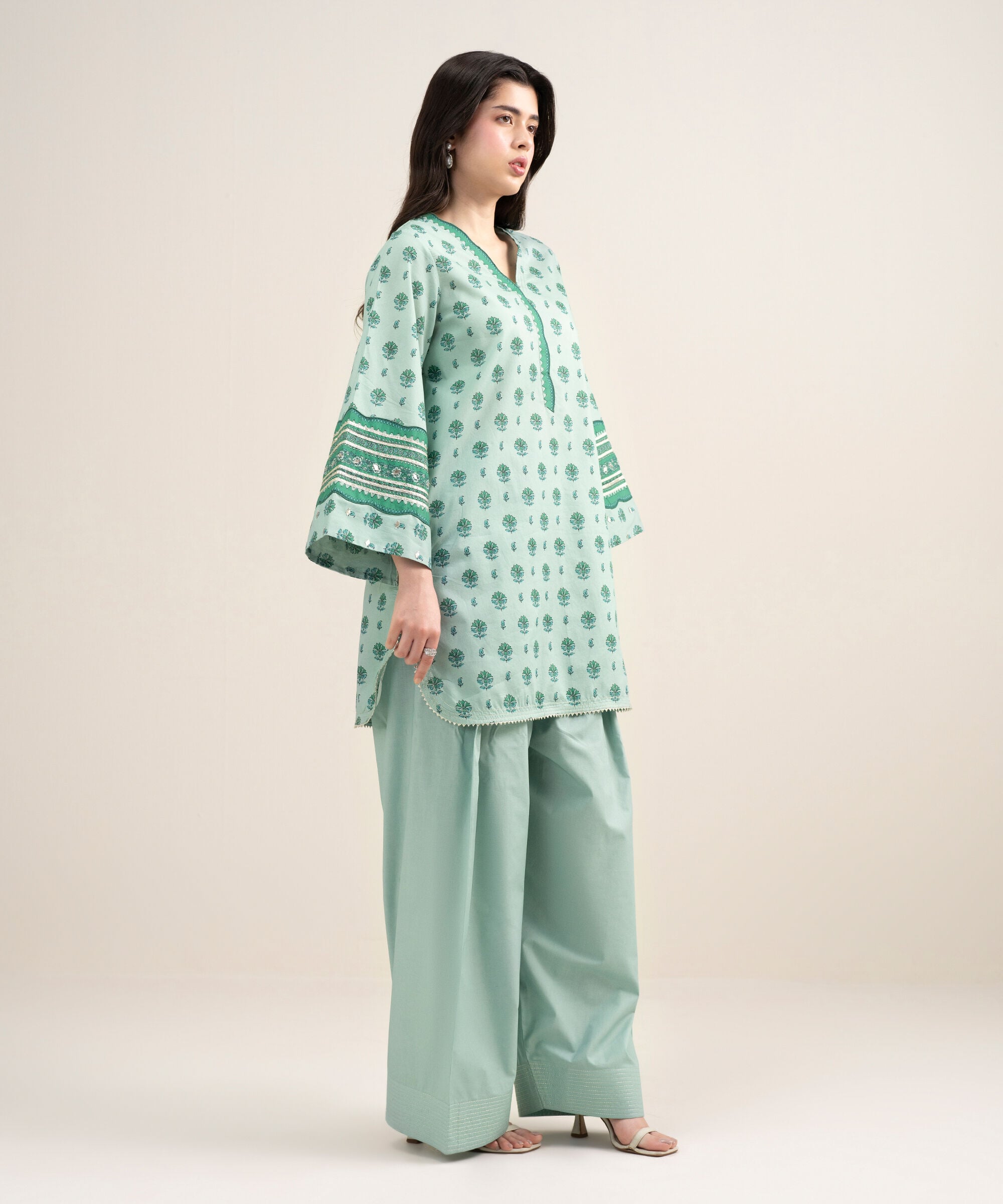 Unstitched 2 PC U2TDDS26V315