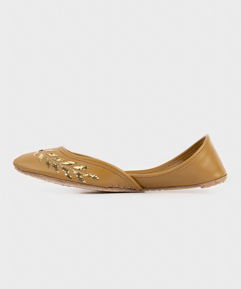 Women's Tan Khussa
