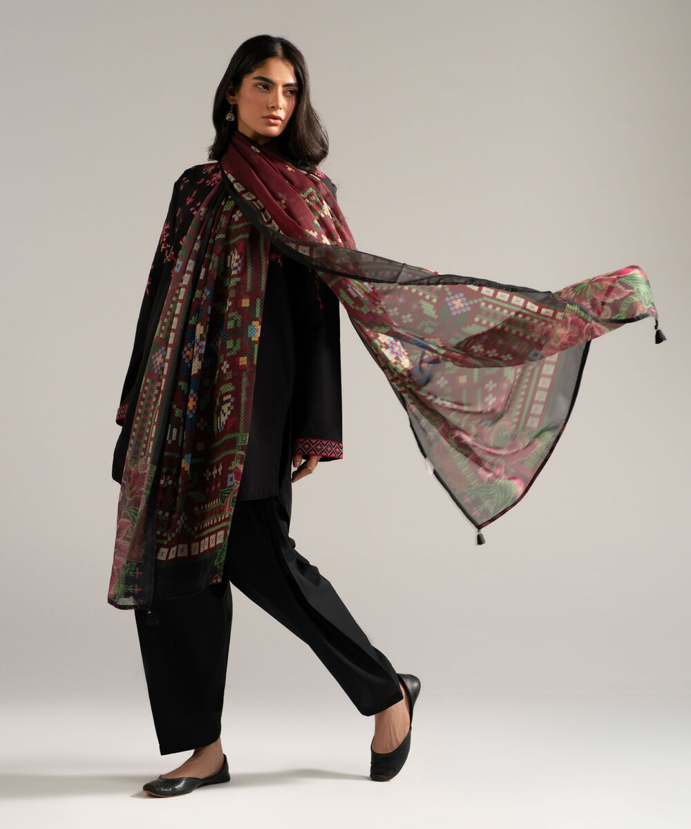 Women's RTW Slub Lawn Embroidered Black 3 Piece Suit