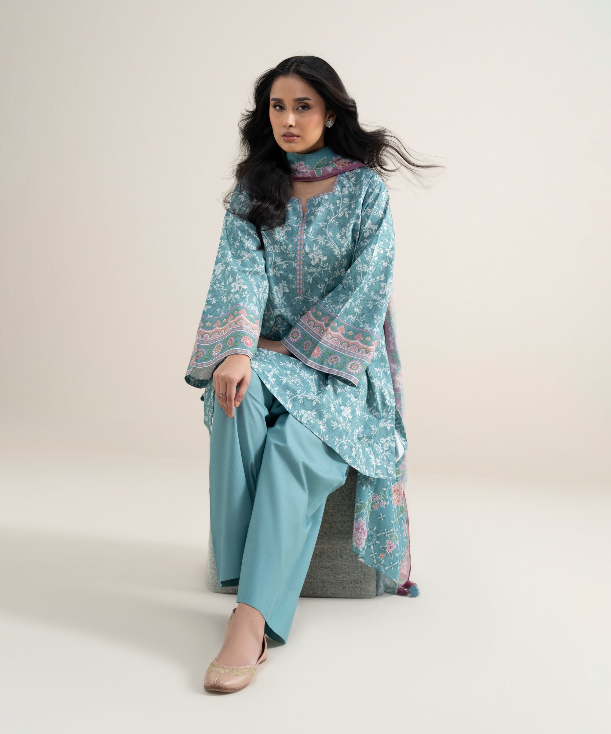 Unstitched 3 PC U3PDDS26V577