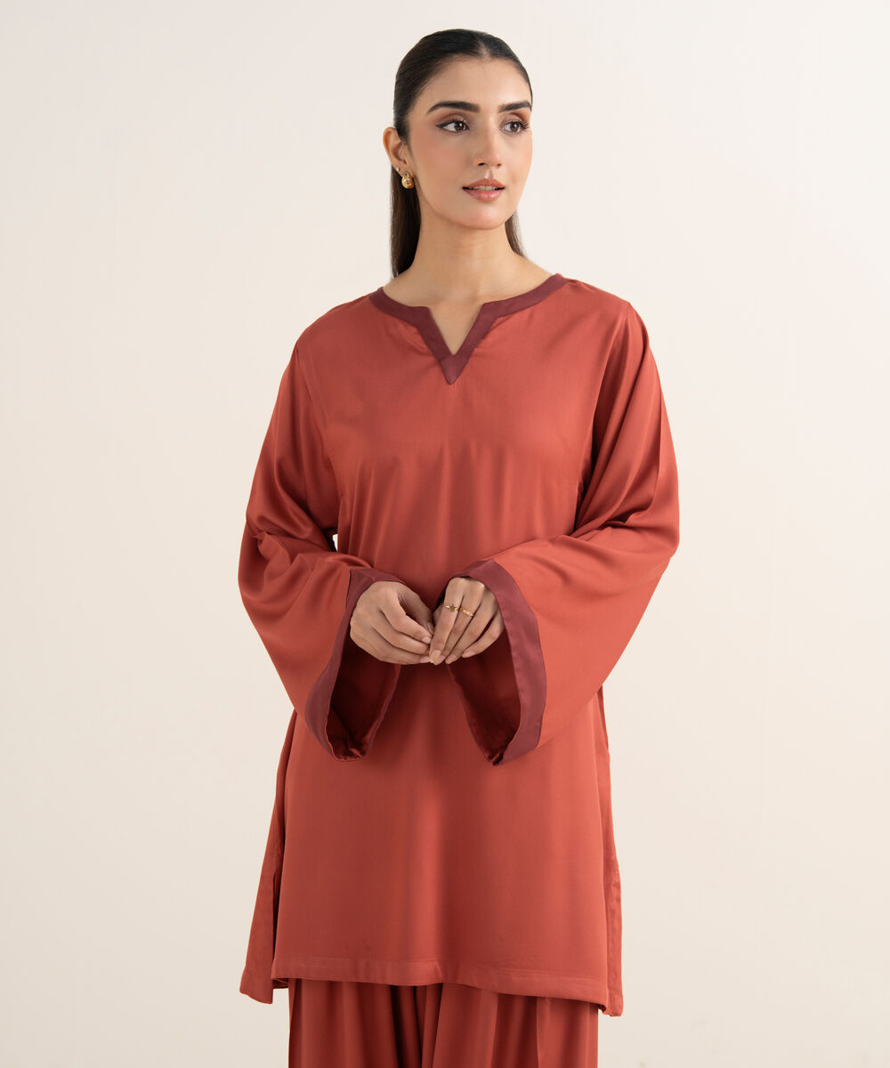 Women's RTW Bedford Solid Rust Straight Shirt