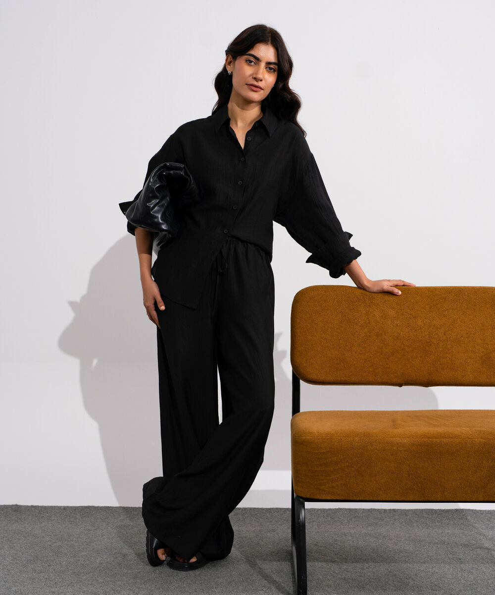 Women's Black Textured Pull-On Trousers