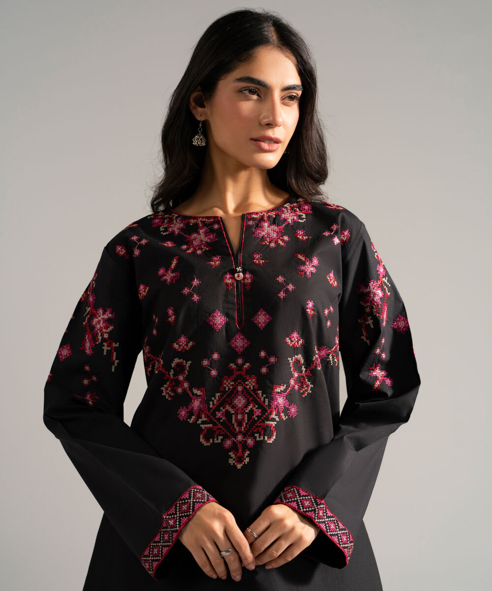 Women's RTW Slub Lawn Embroidered Black 3 Piece Suit