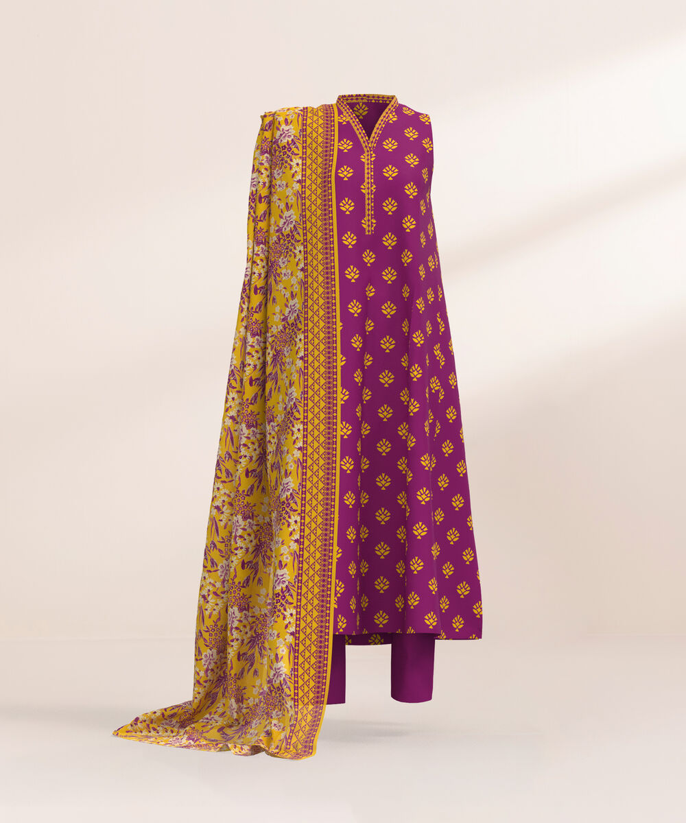 Women's Three Piece Printed Magenta Lawn Suit