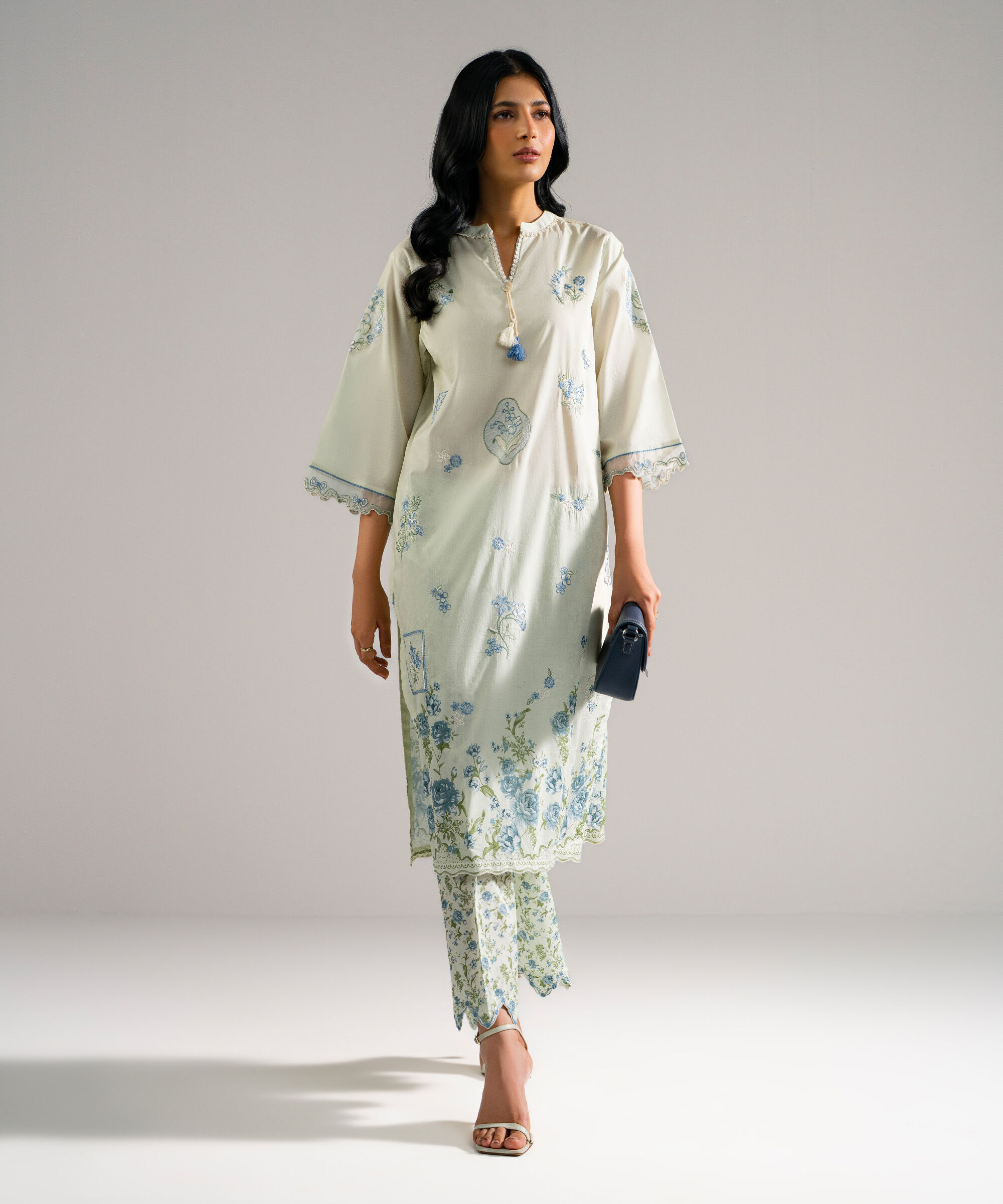 Retail Price: 5990/-PKR