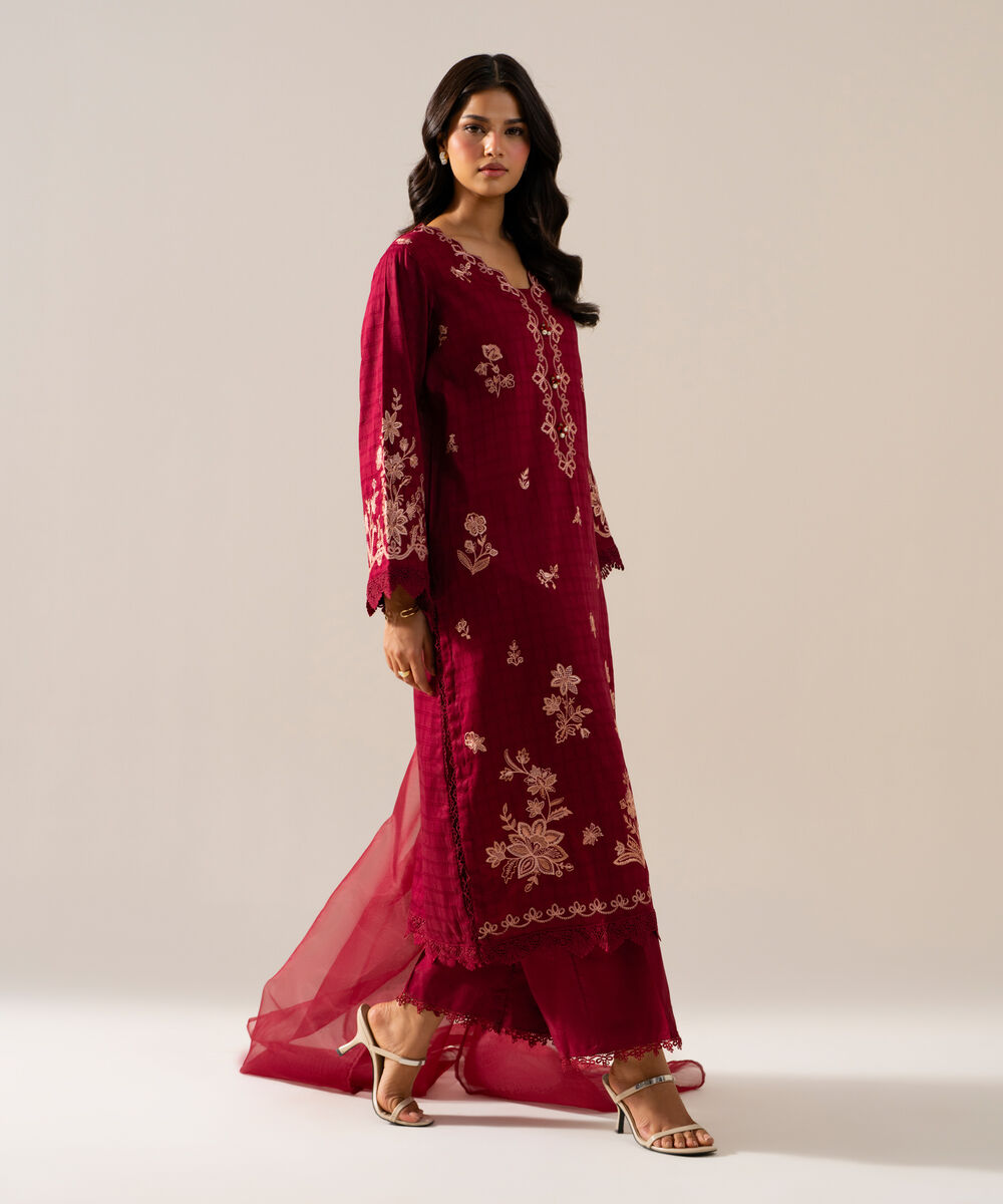 Women's RTW 3D dobby Solid Embroidered Maroon 3 Piece Suit