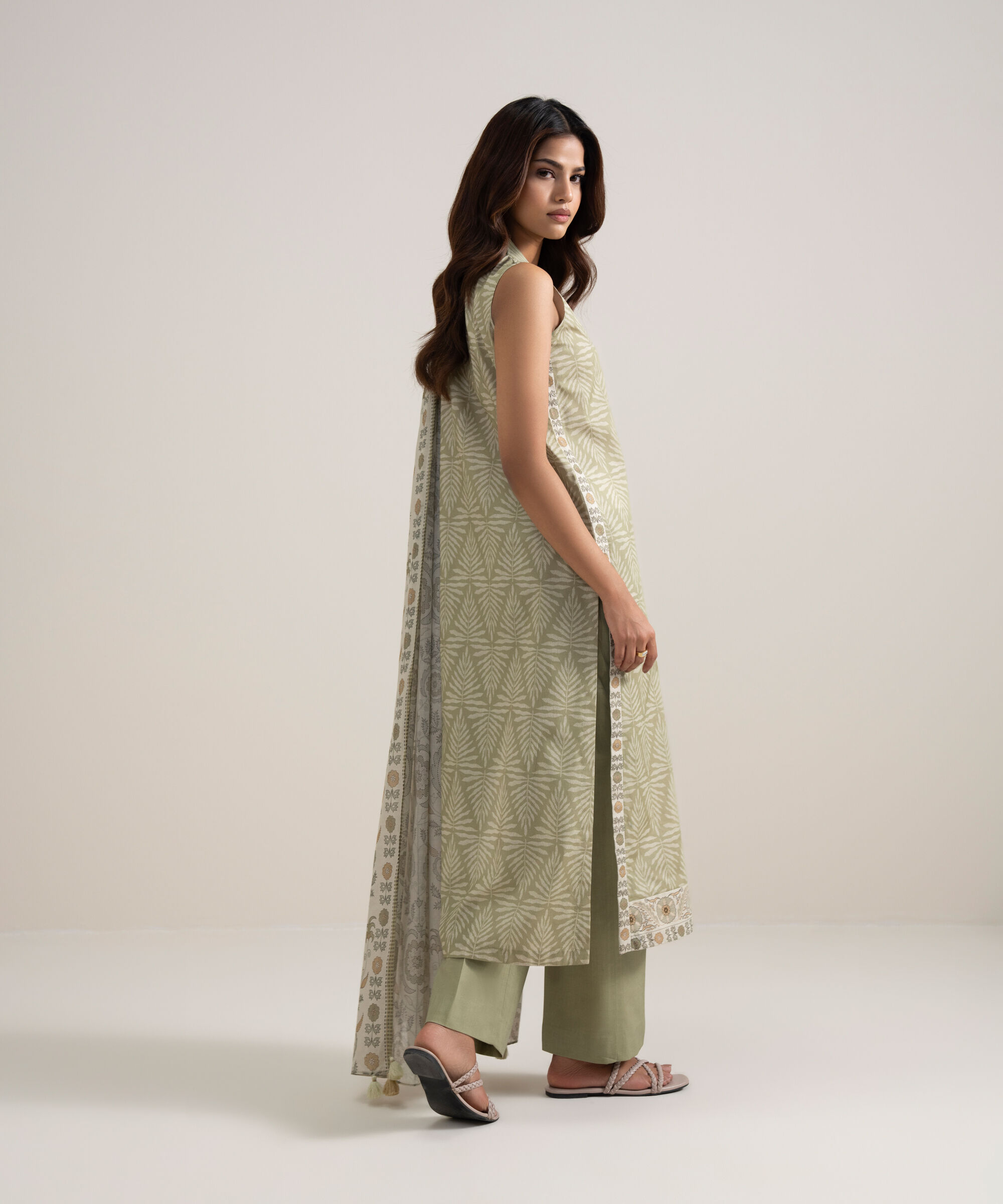 Unstitched 3 PC U2TDDS26V528