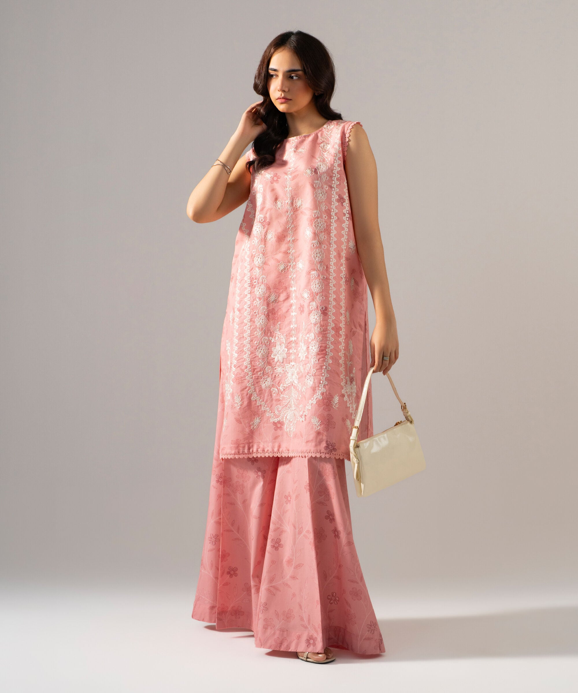 Retail Price: 10990/-PKR