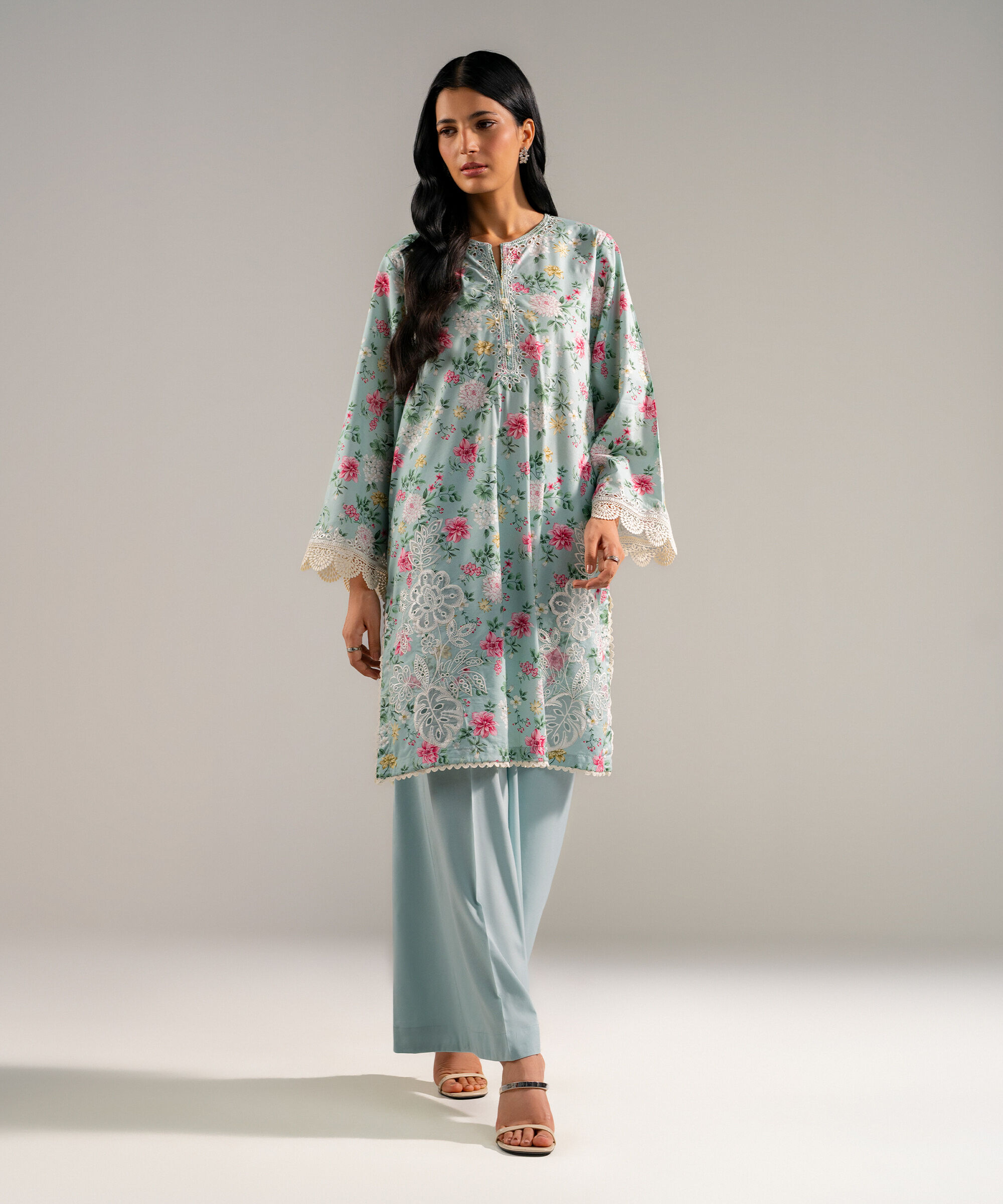 Retail Price: 6990/-PKR