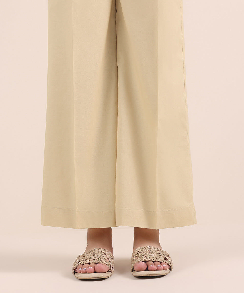 Woman - Beige Solid Cambric Culottes