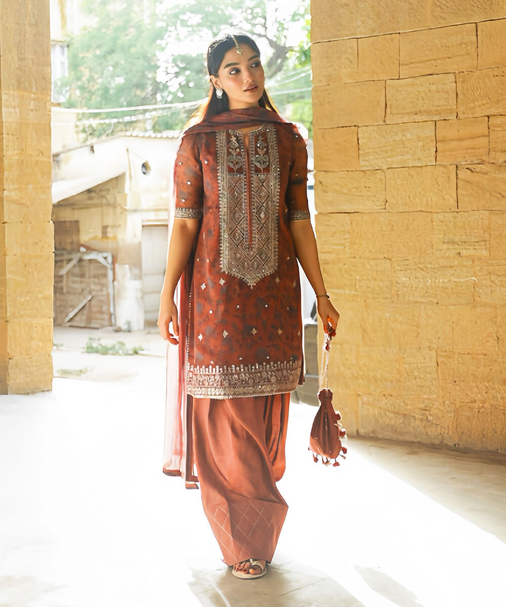 Women's Unstitched Blended Chiffon Embroidered Pink 3 Piece Suit