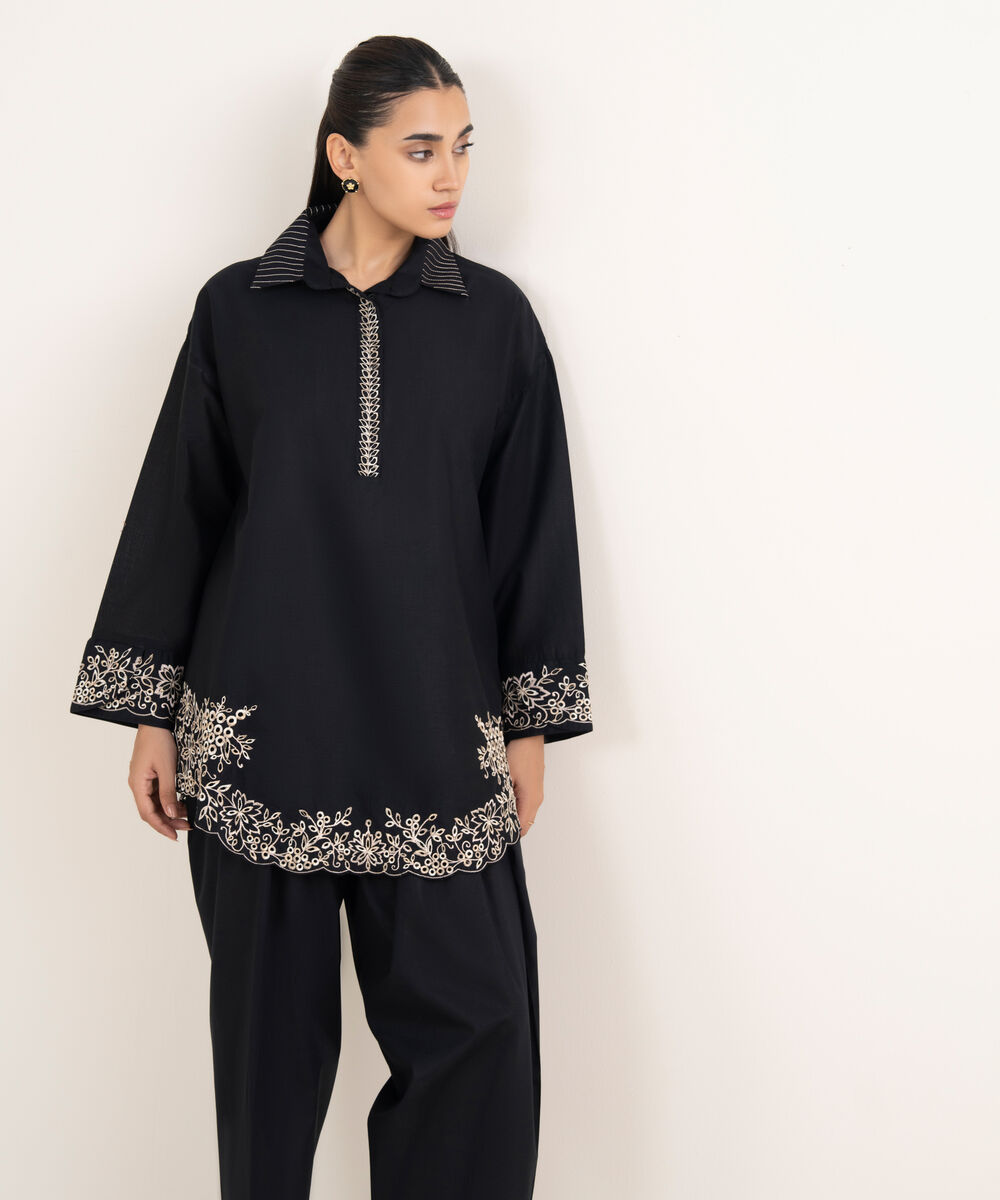 Women's RTW Cross Hatch Black Embroidered Boxy Shirt