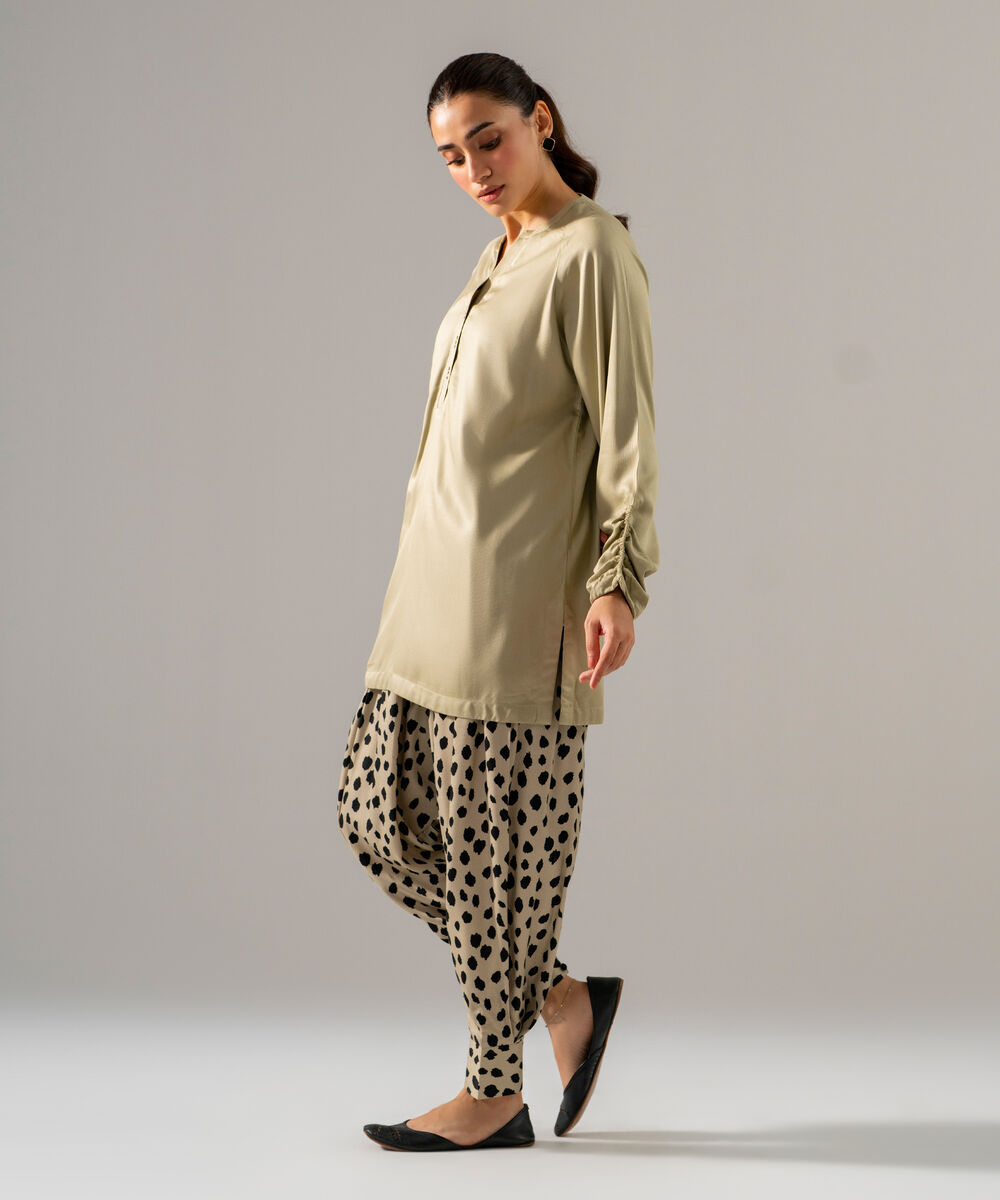 Women's RTW Bedford Solid Muted Green Straight Shirt