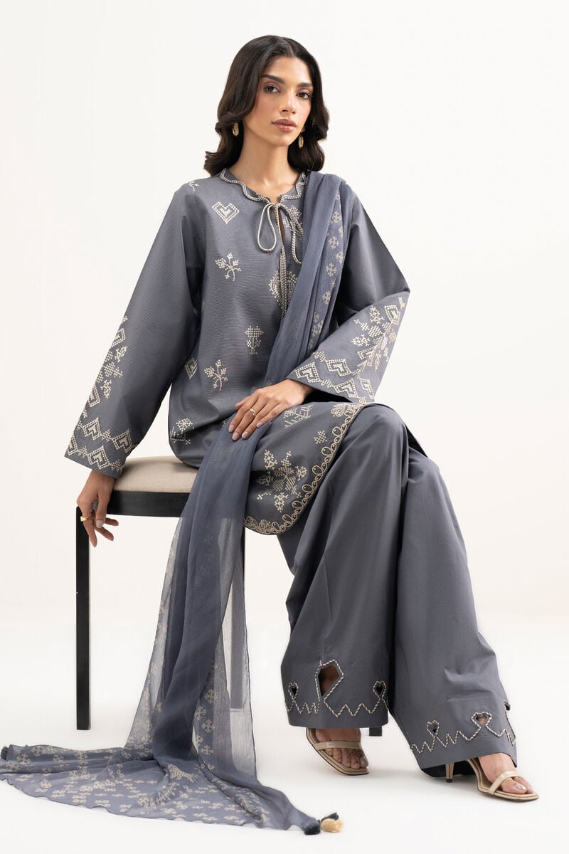 3 Piece - Embroidered Zari Lawn Suit